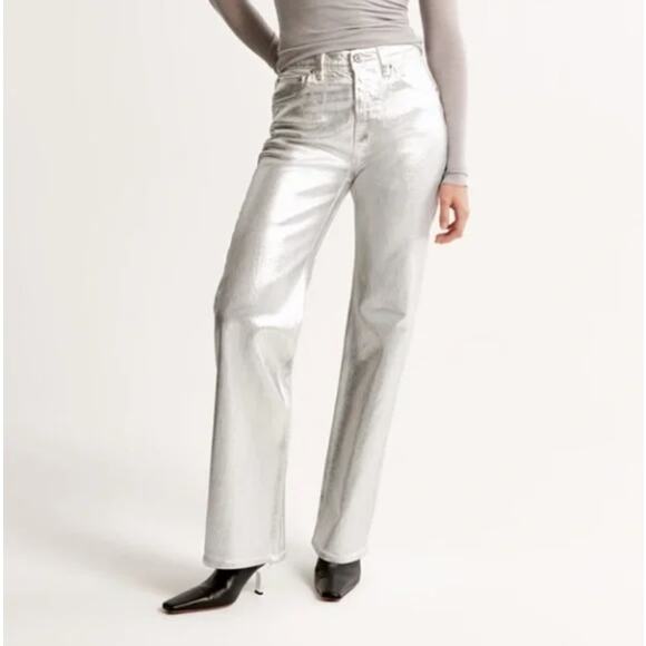 ABERCROMBIE & FITCH Curve Love 90s Straight Jean Metallic Silver Sz 26/2 {P50} - Picture 2 of 7
